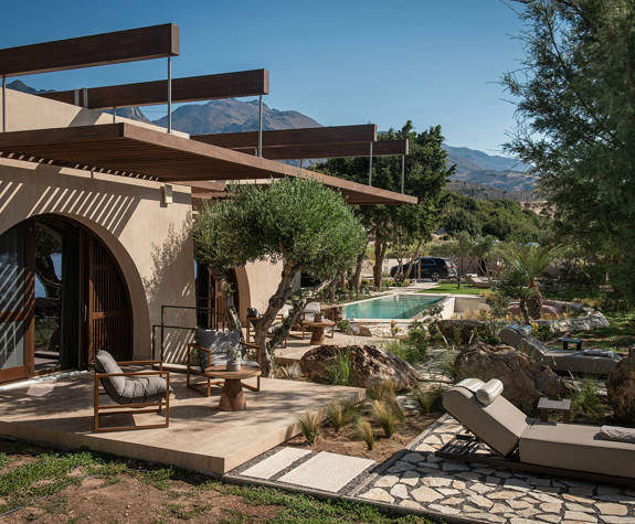 The Echo Of The Sea Beachfront Villa exterior view