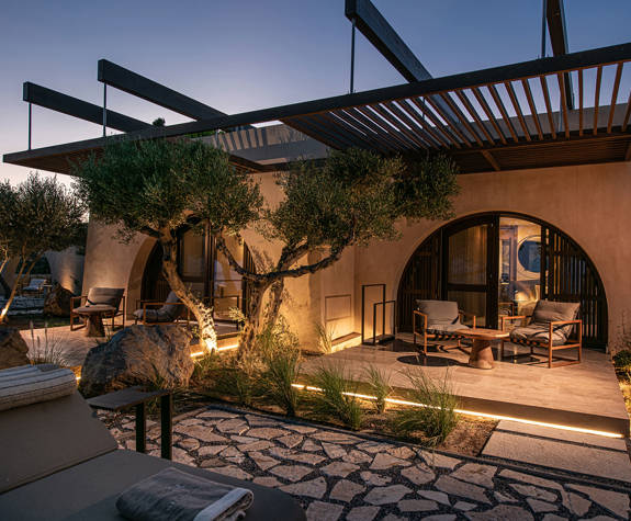 The Echo Of The Sea Beachfront Villa garden view