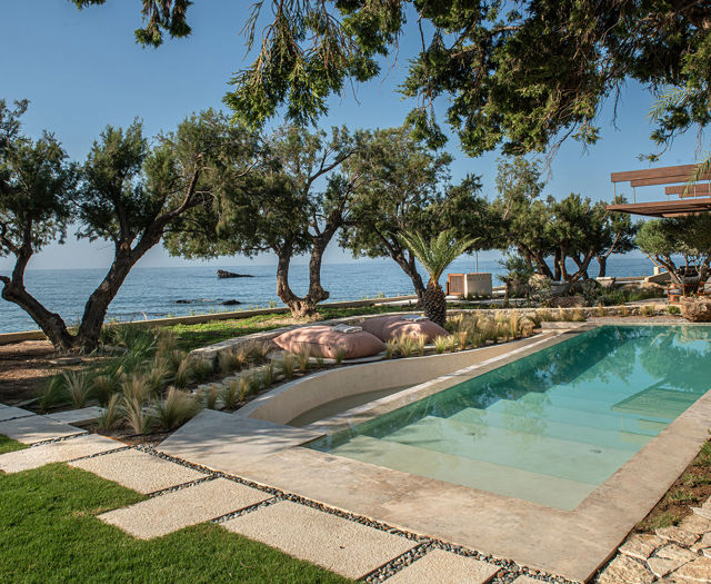 The Echo Of The Sea Beachfront Villa pool with sea view