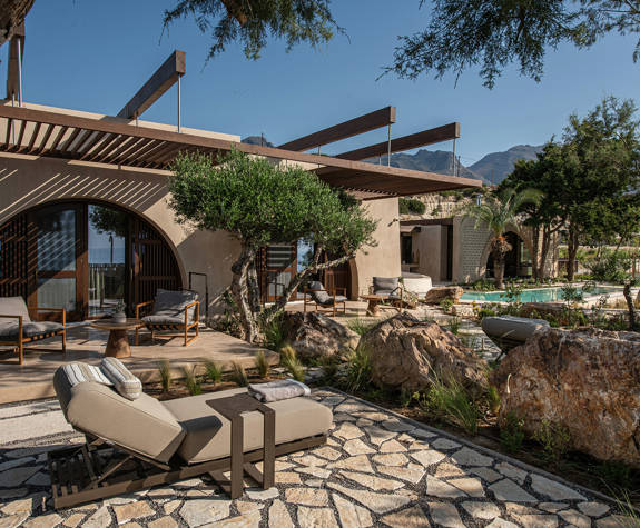 The Echo Of The Sea Beachfront Villa exterior view